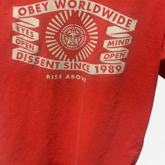 Obey Men's Red graphicTee Y2K Skater Vibes Logo Size Large - Picture 4 of 4